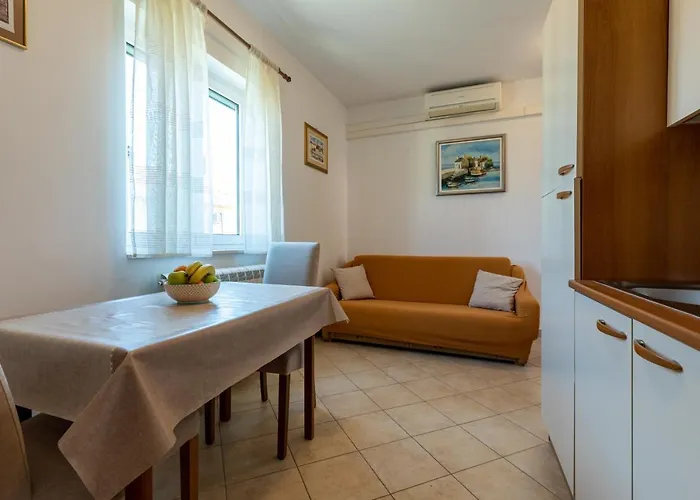 Апартаменты Cozy 1-bedroom Near The Center Of *